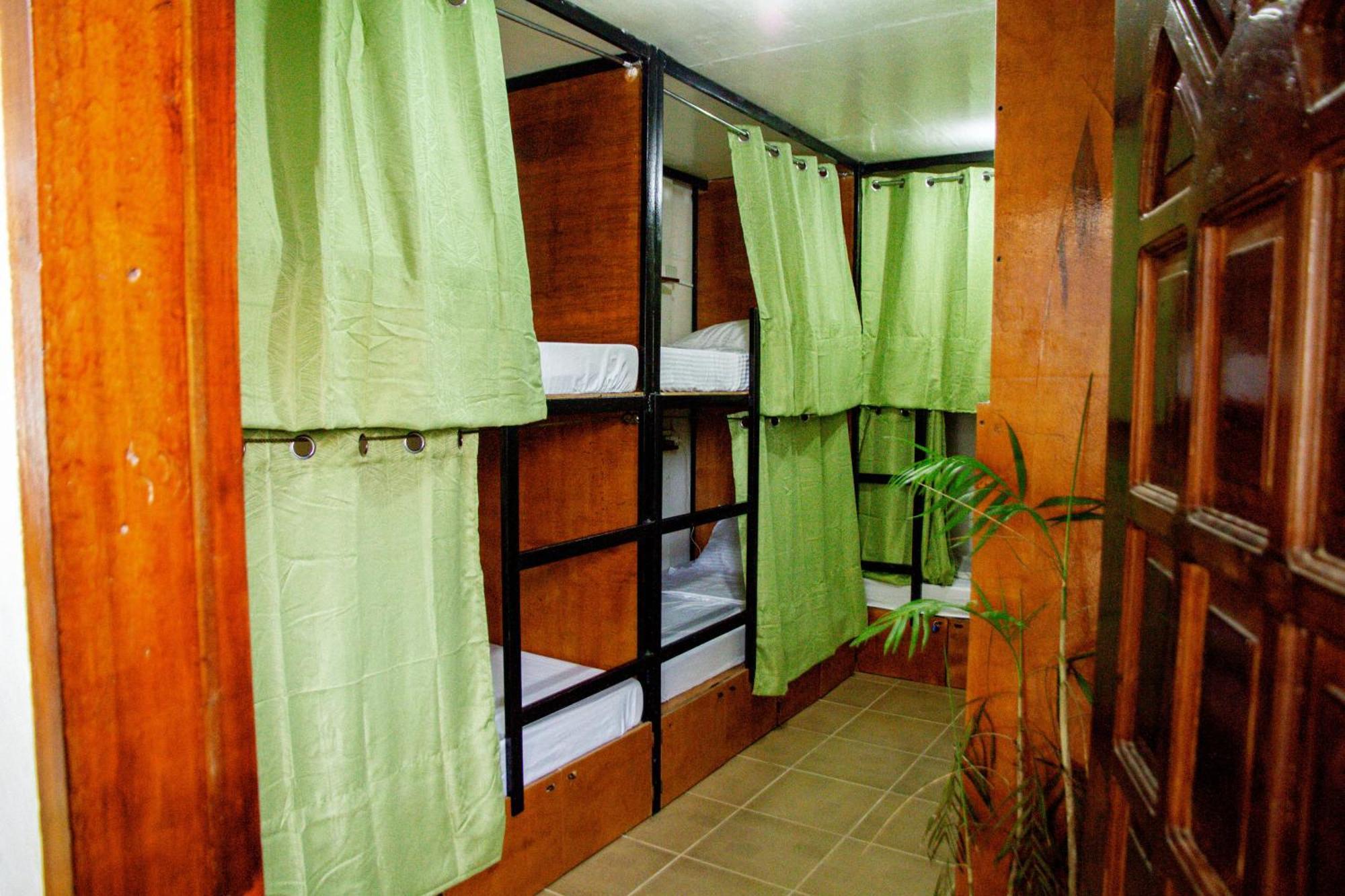 Moana Beach House Moalboal Buitenkant foto