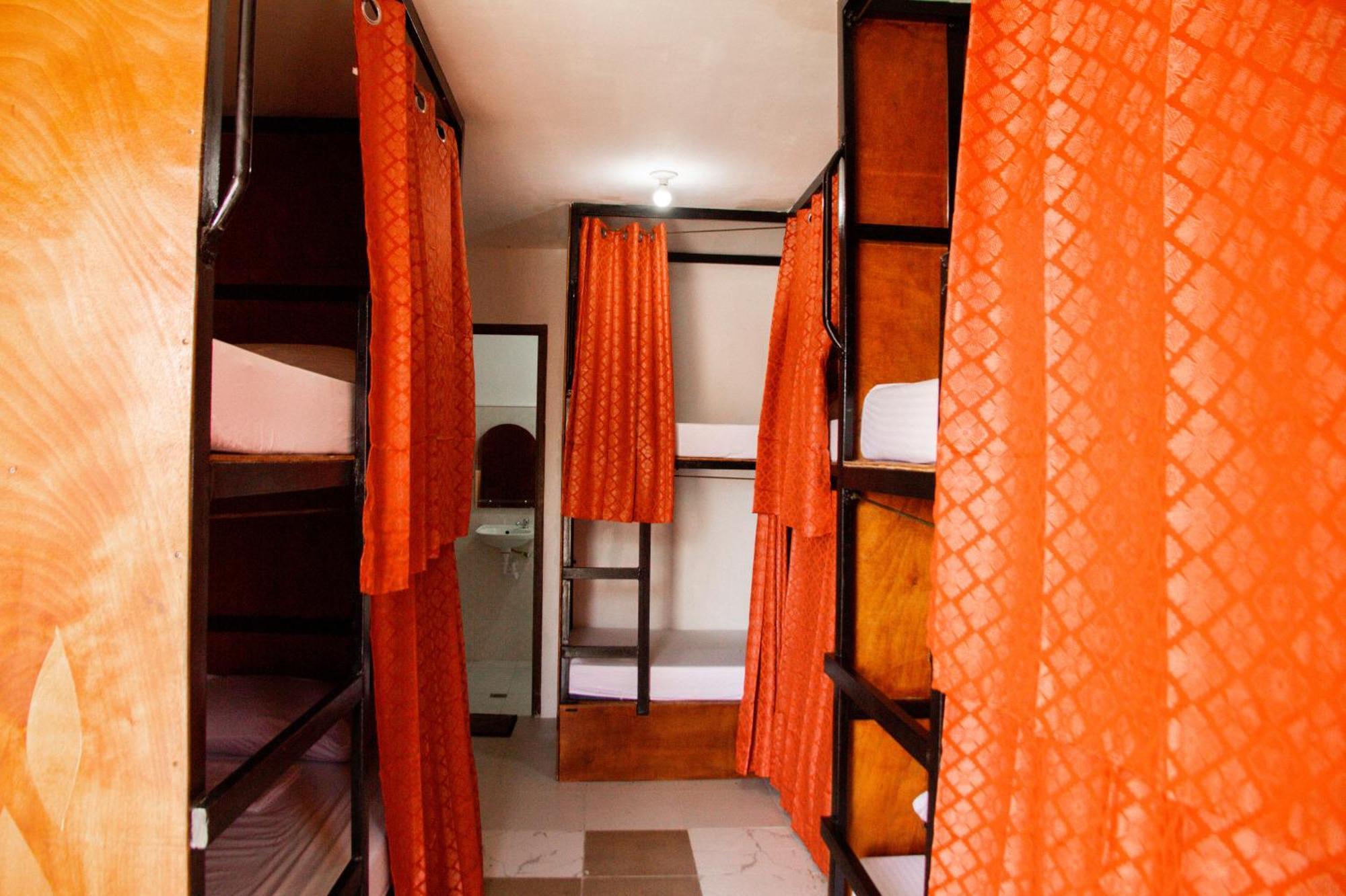 Moana Beach House Moalboal Buitenkant foto